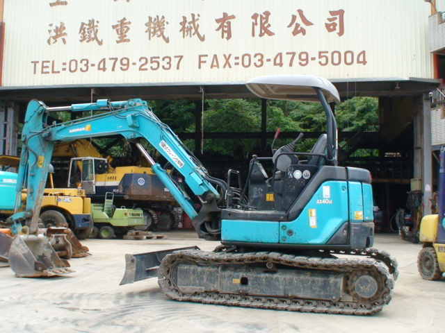 AX40U-4 迷你挖土機