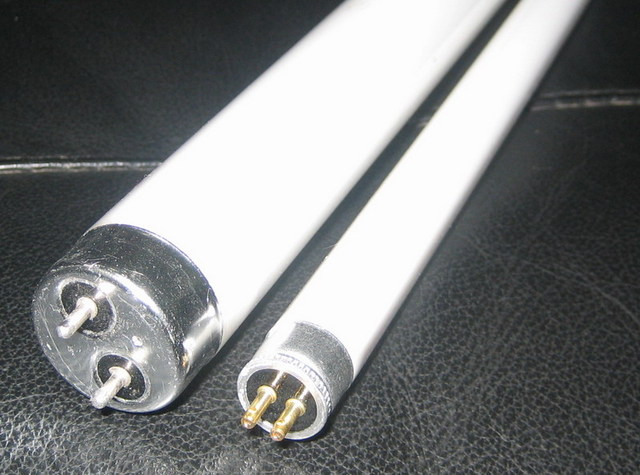 相对於传统t9日光灯管口径9/8英吋(=2.